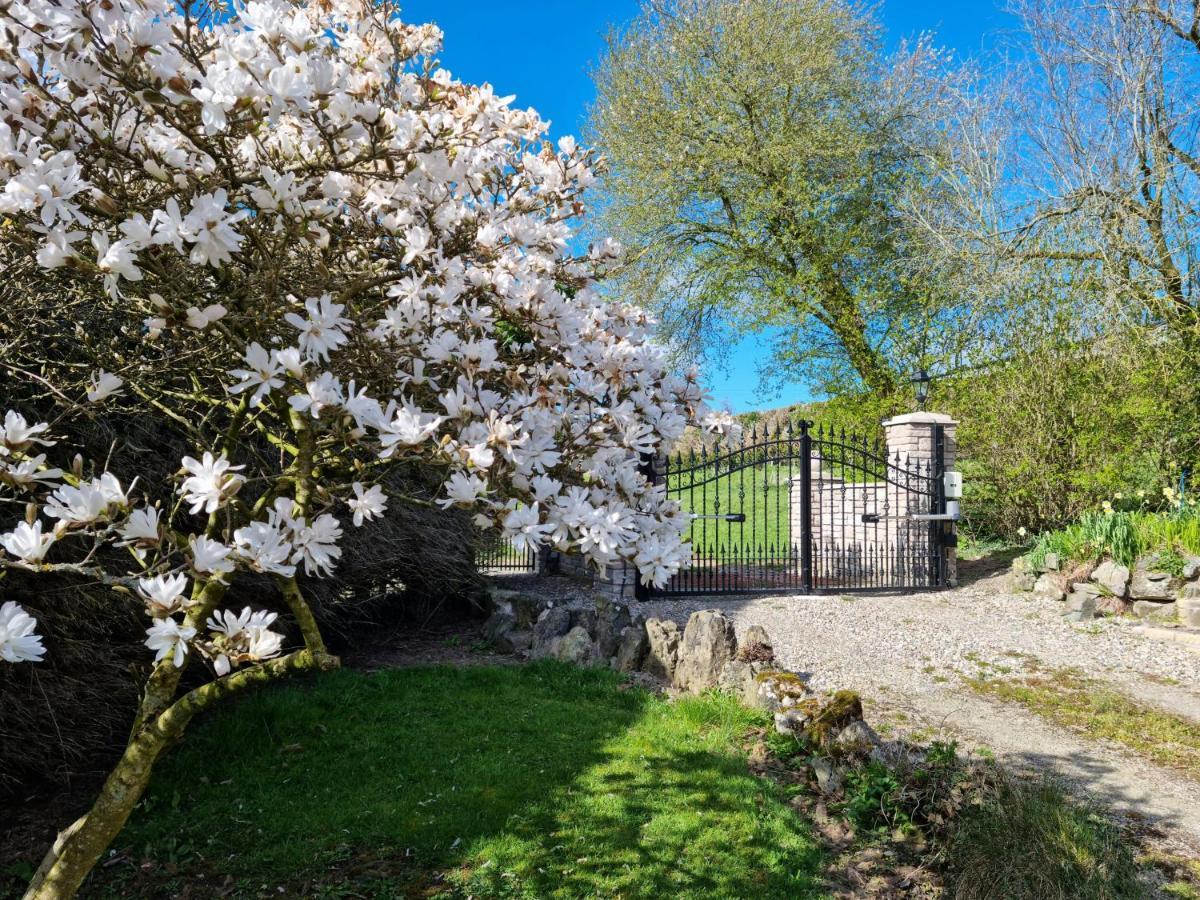 Riverside Cabin In Shropshire Oswestry Exteriér fotografie